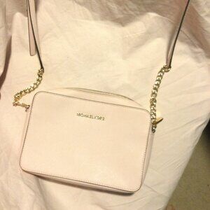 Michael Kors jet Set Pink Crossbody Nice Bag